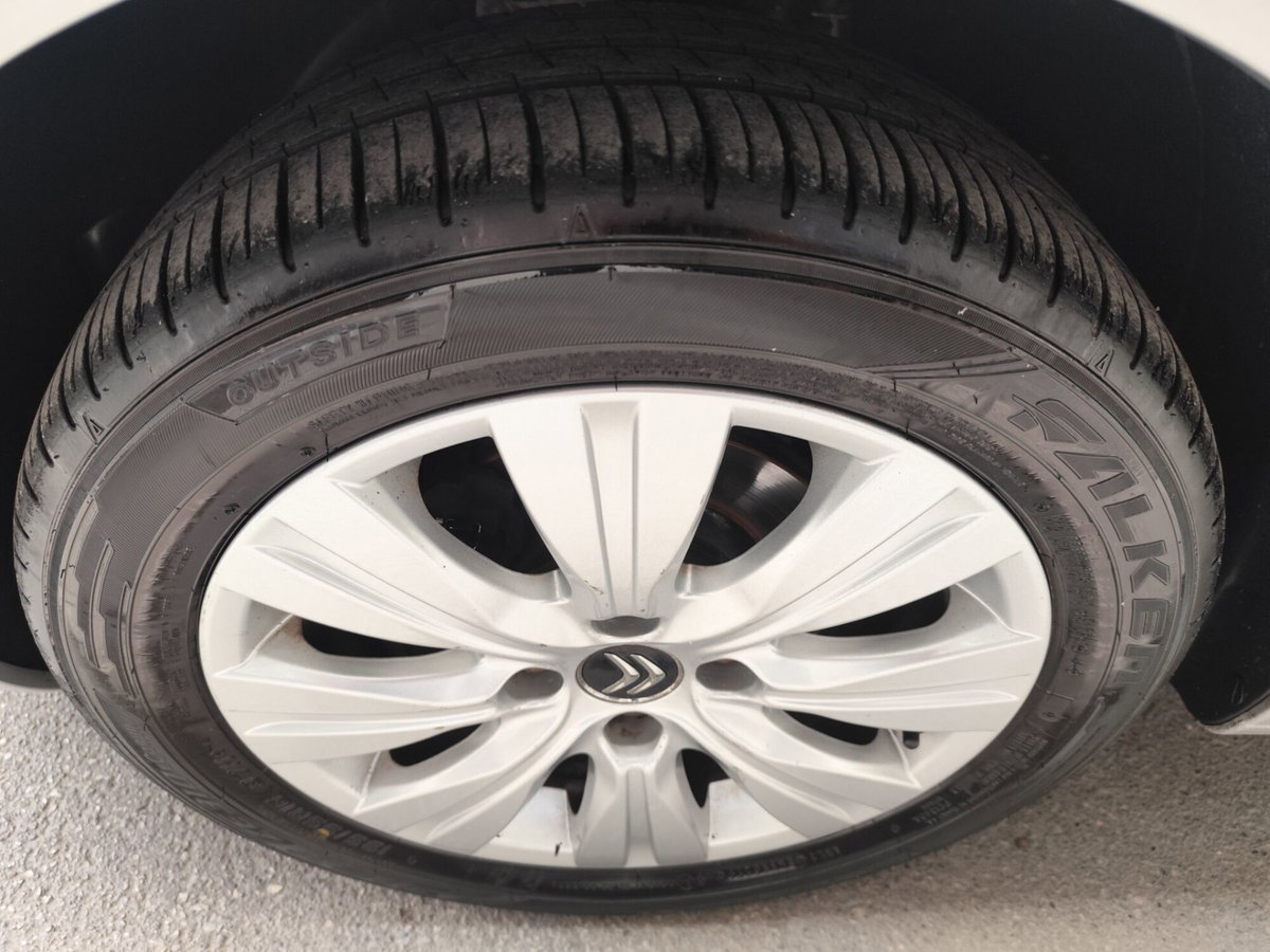 Citroen C3 Picasso BlueHDi 100 Exclusive (10)
