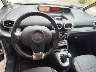 Citroen C3 Picasso BlueHDi 100 Exclusive (15)