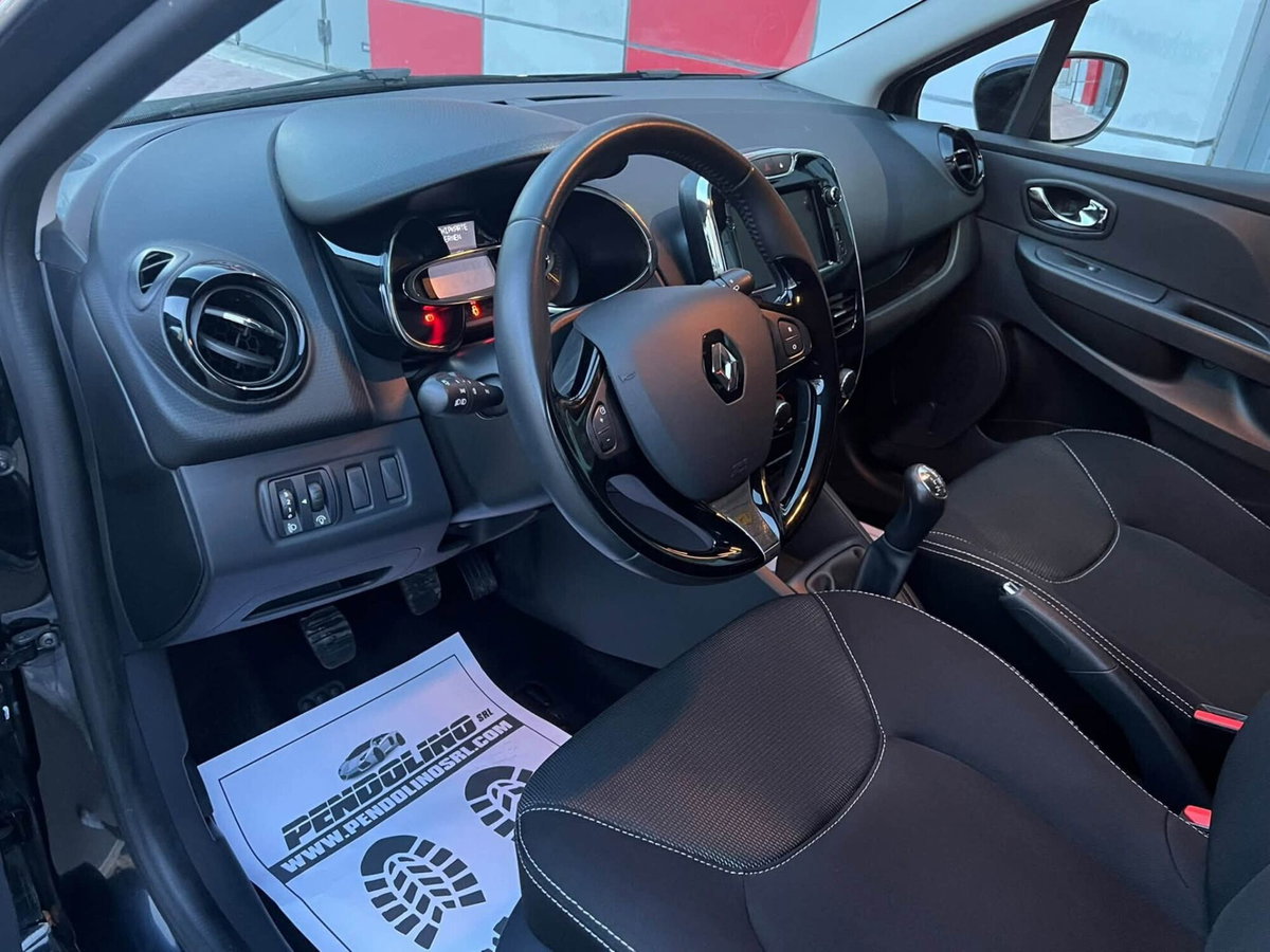 Renault Clio 1.2 75CV 5 porte Live (10)