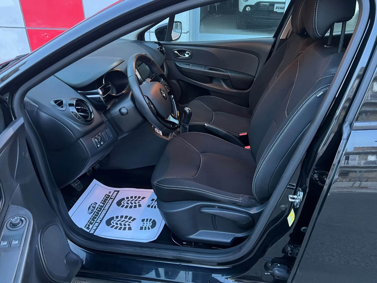 Renault Clio 1.2 75CV 5 porte Live (11)