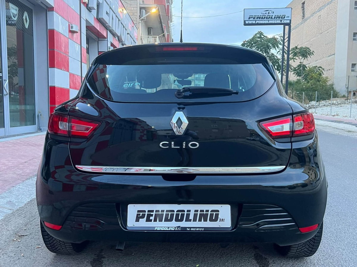 Renault Clio 1.2 75CV 5 porte Live (5)