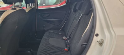 Lancia Ypsilon 1.2 69 CV 5 porte Gold (4)