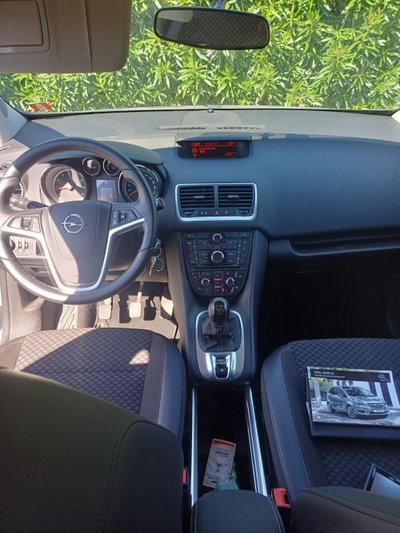 Opel Meriva 1.4 Turbo 120CV Cosmo (11)
