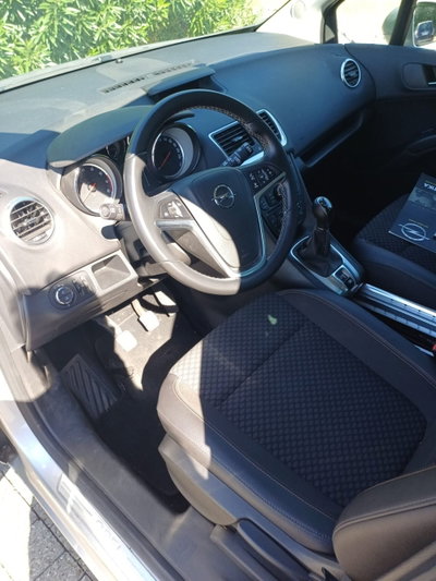 Opel Meriva 1.4 Turbo 120CV Cosmo (12)