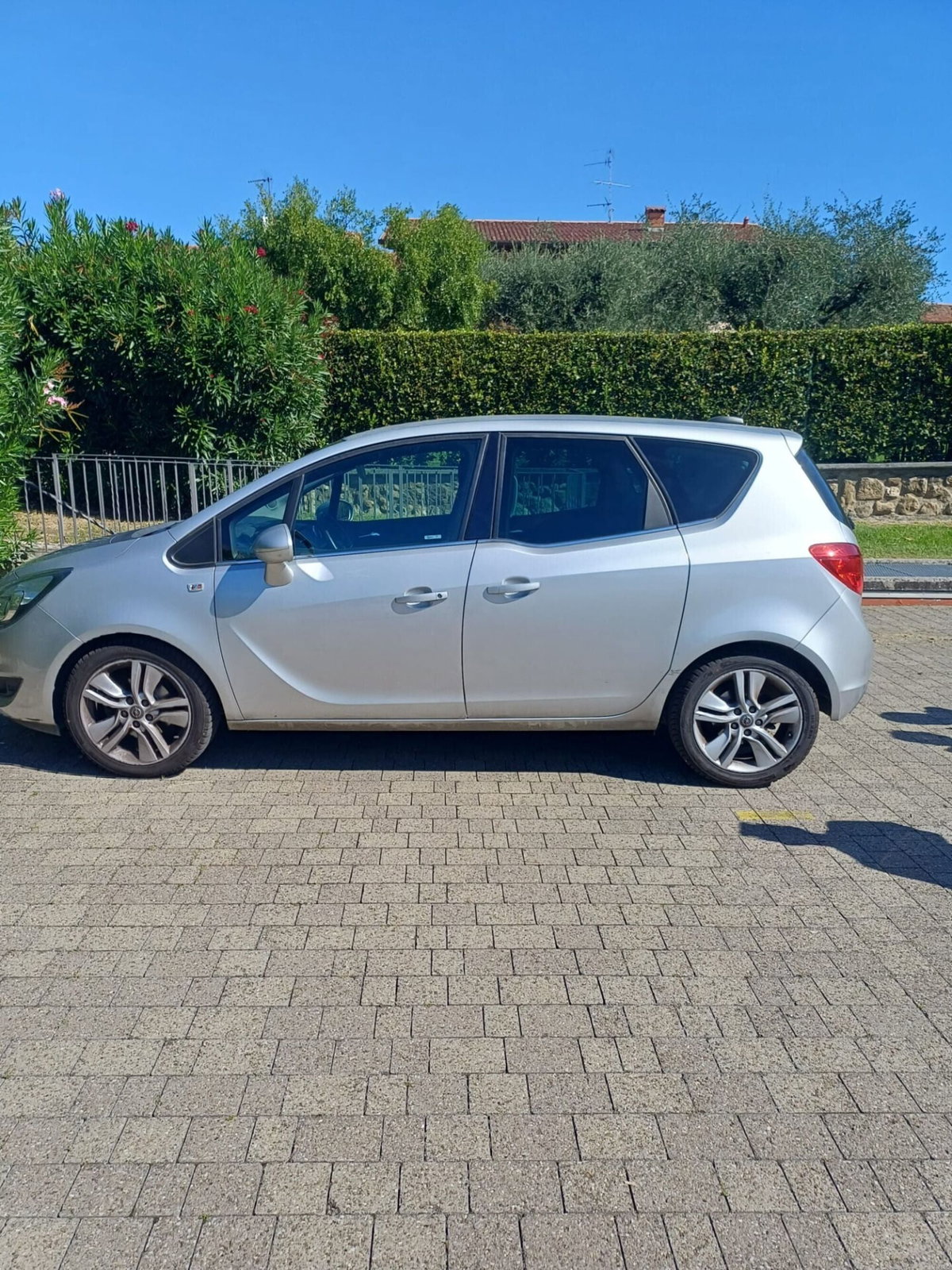 Opel Meriva 1.4 Turbo 120CV Cosmo (2)