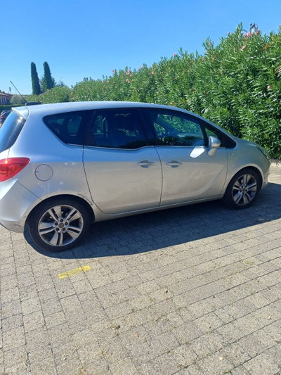 Opel Meriva 1.4 Turbo 120CV Cosmo (8)