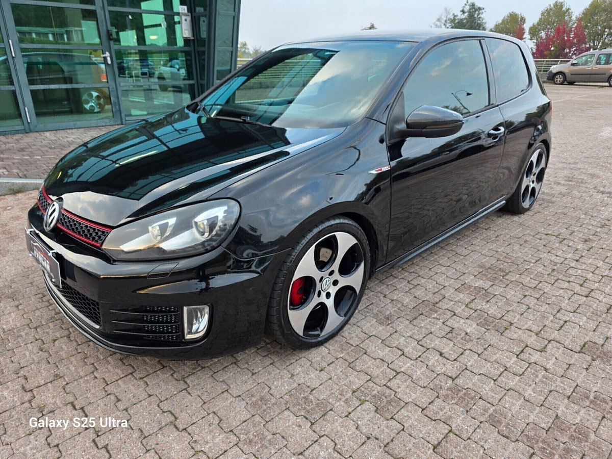 Volkswagen Golf 2.0 TSI DSG 3p. GTI (7)