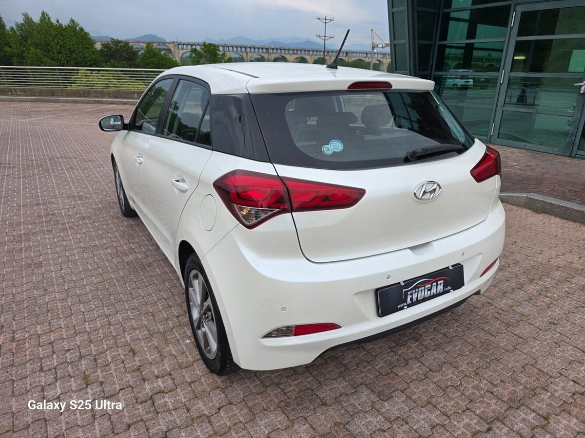 Hyundai i20 1.2 3p. BlueDrive (18)