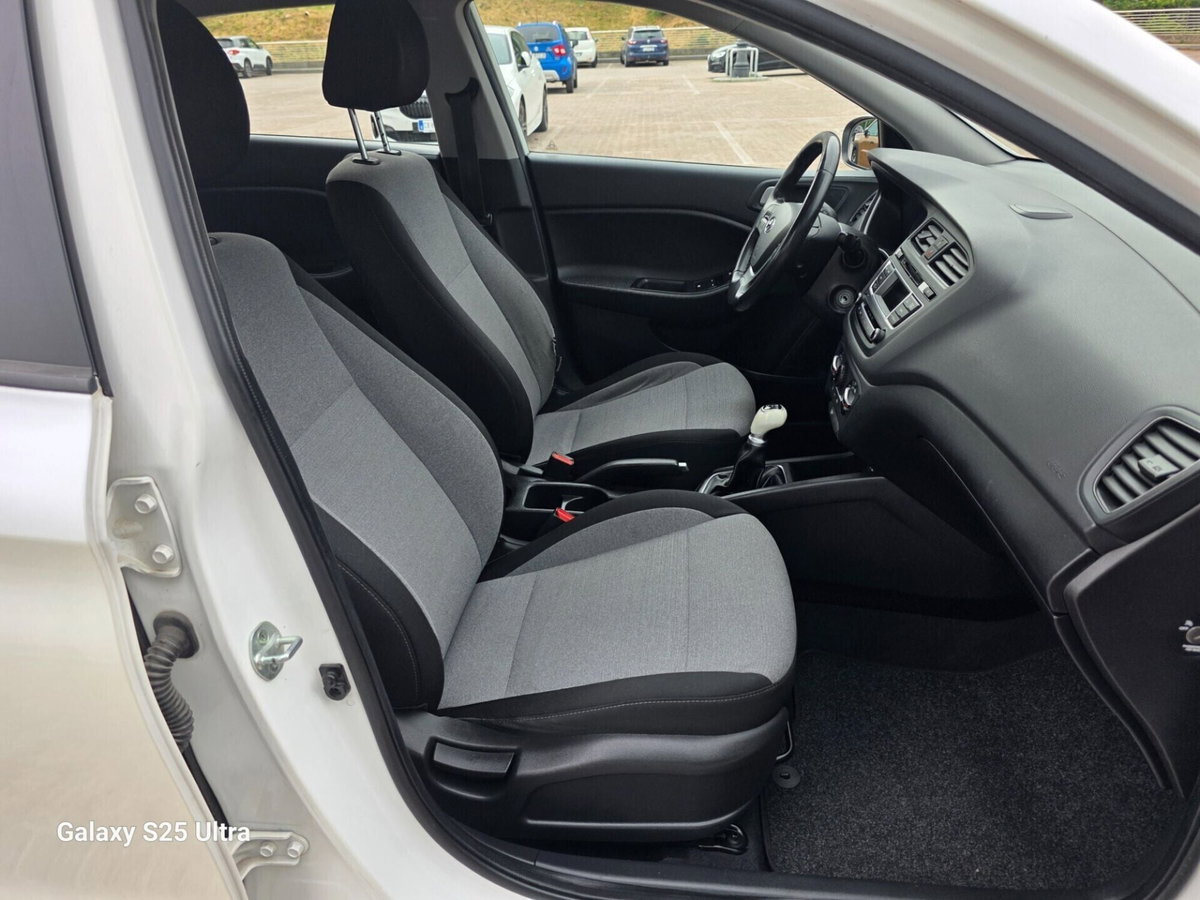 Hyundai i20 1.2 3p. BlueDrive (20)