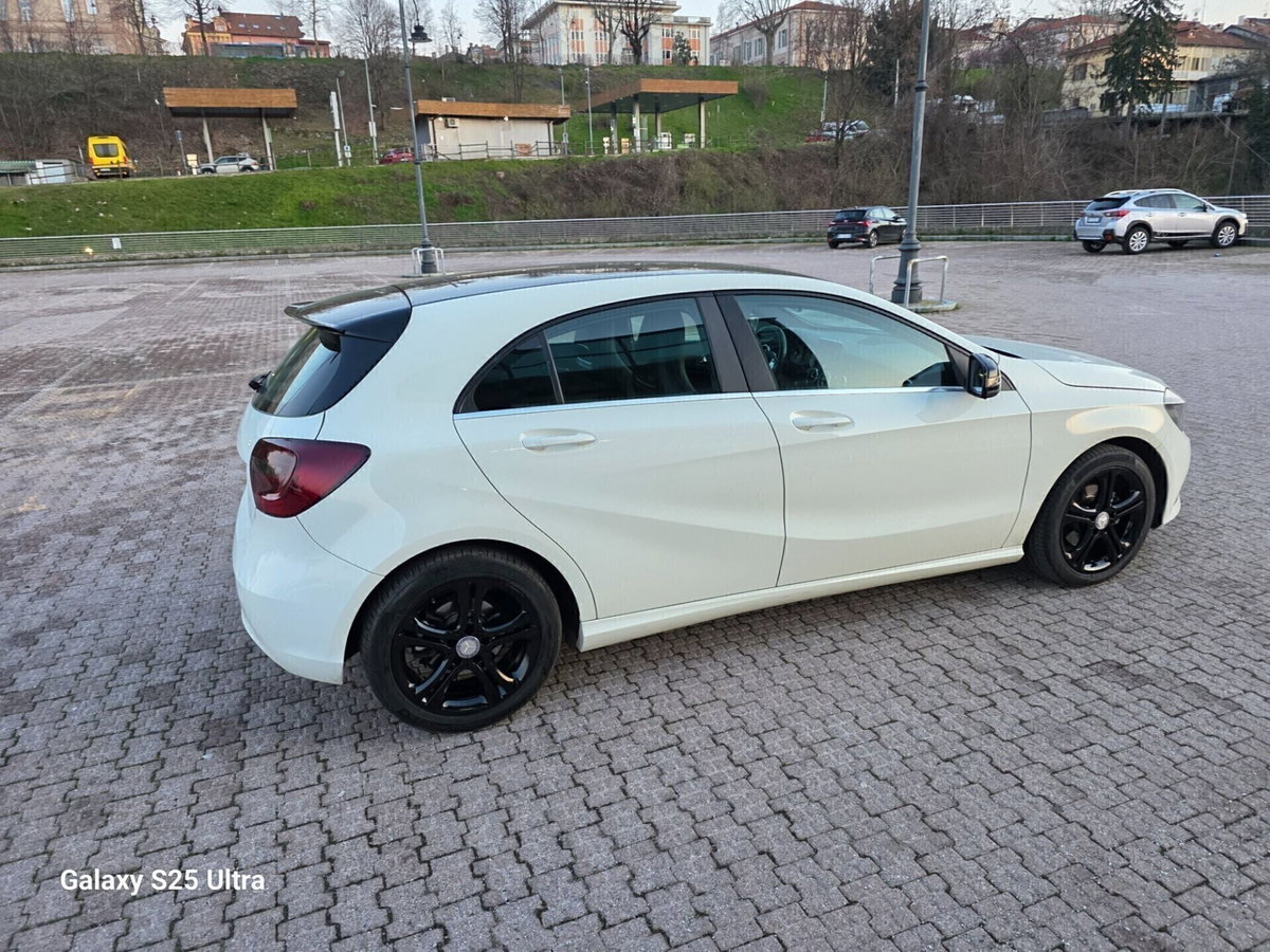 Mercedes-Benz Classe A 160 CDI Executive (15)