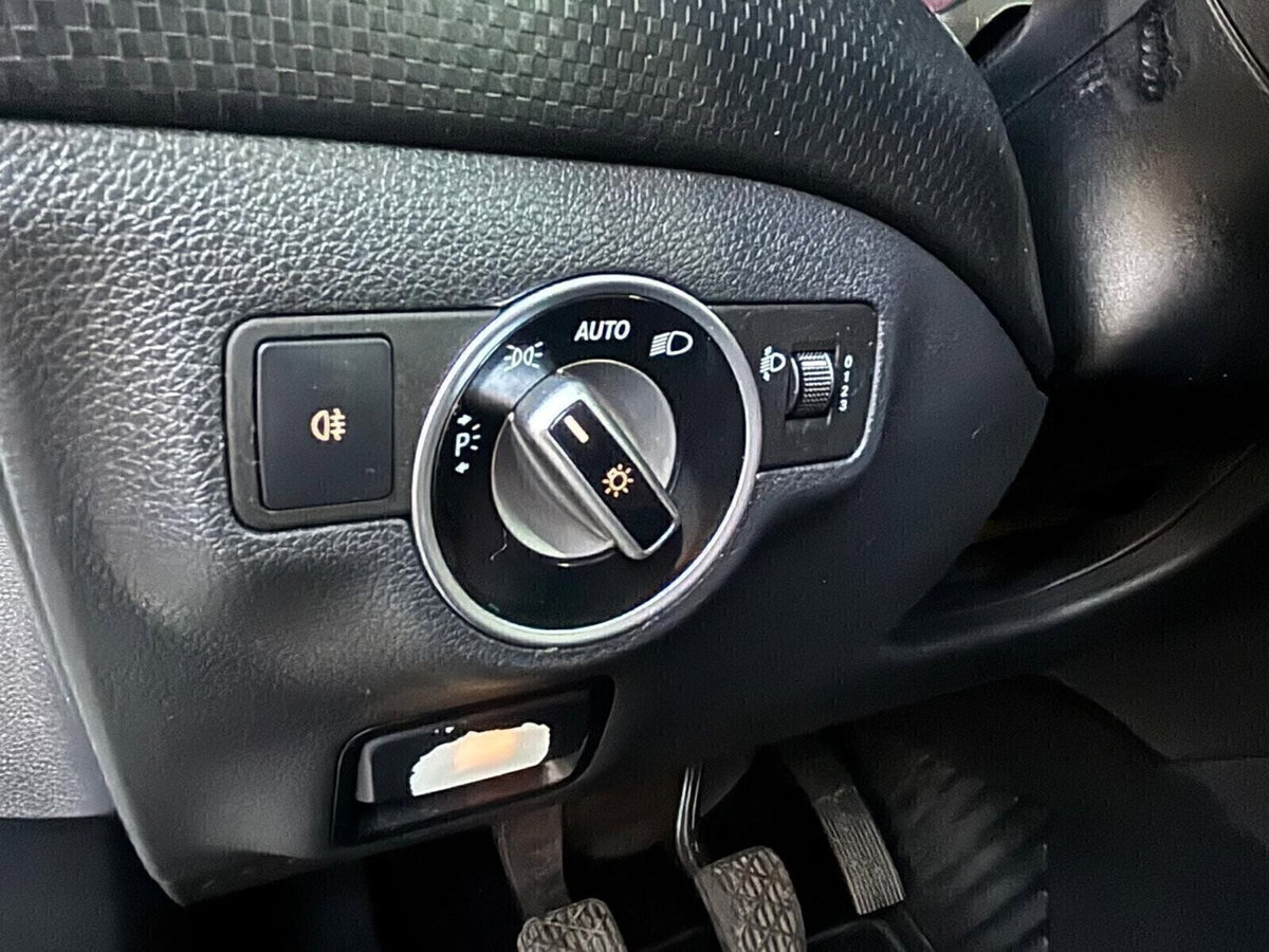 Mercedes-Benz Classe A 160 CDI Executive (4)