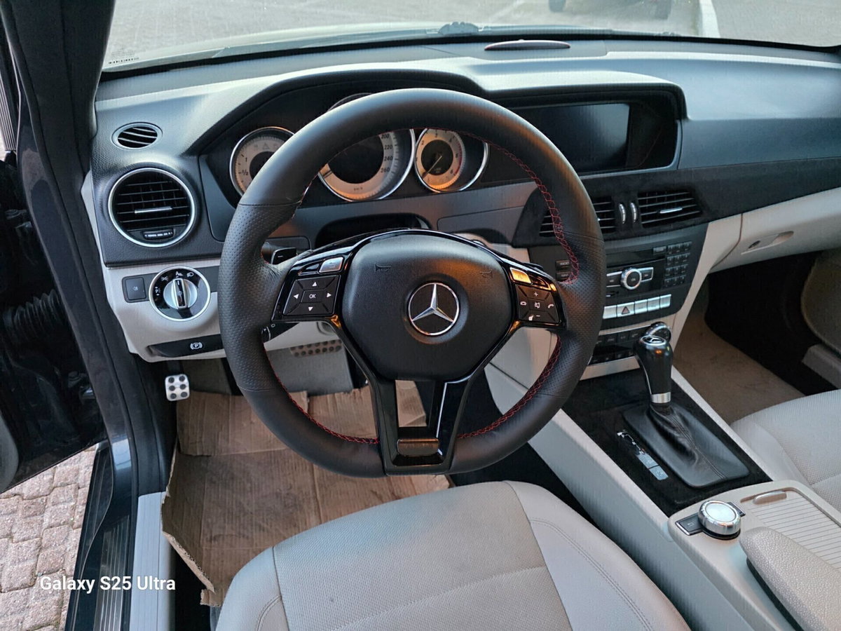 Mercedes-Benz Classe C Coupé 220 d Coupé Premium (14)