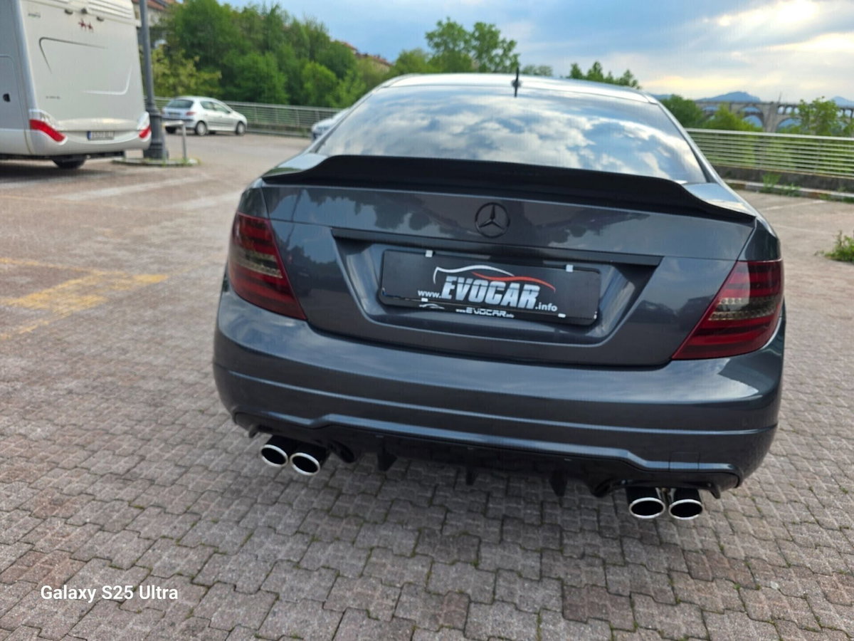 Mercedes-Benz Classe C Coupé 220 d Coupé Premium (17)