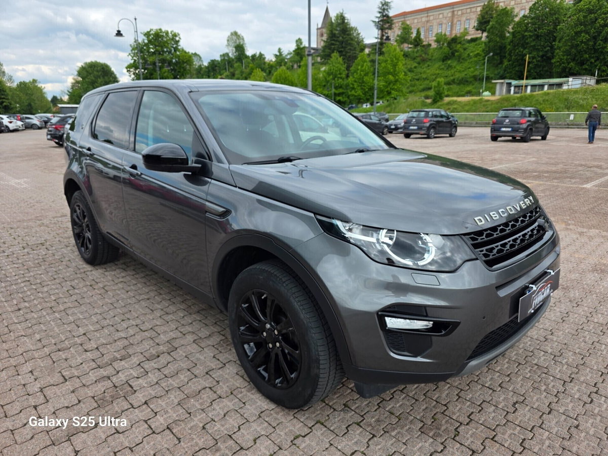 Land Rover Discovery Sport 2.0 TD4 150 CV HSE Luxury (2)