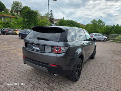 Land Rover Discovery Sport 2.0 TD4 150 CV HSE Luxury (4)