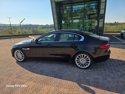 Jaguar XE 2.0 D 180 CV aut. R-Sport usata