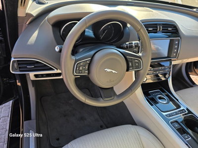 Jaguar XE 2.0 D 180 CV aut. R-Sport (12)