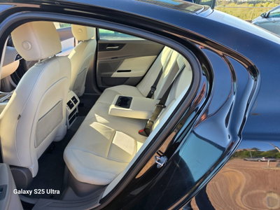 Jaguar XE 2.0 D 180 CV aut. R-Sport (13)
