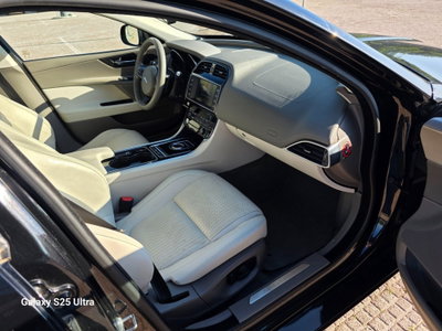 Jaguar XE 2.0 D 180 CV aut. R-Sport (17)