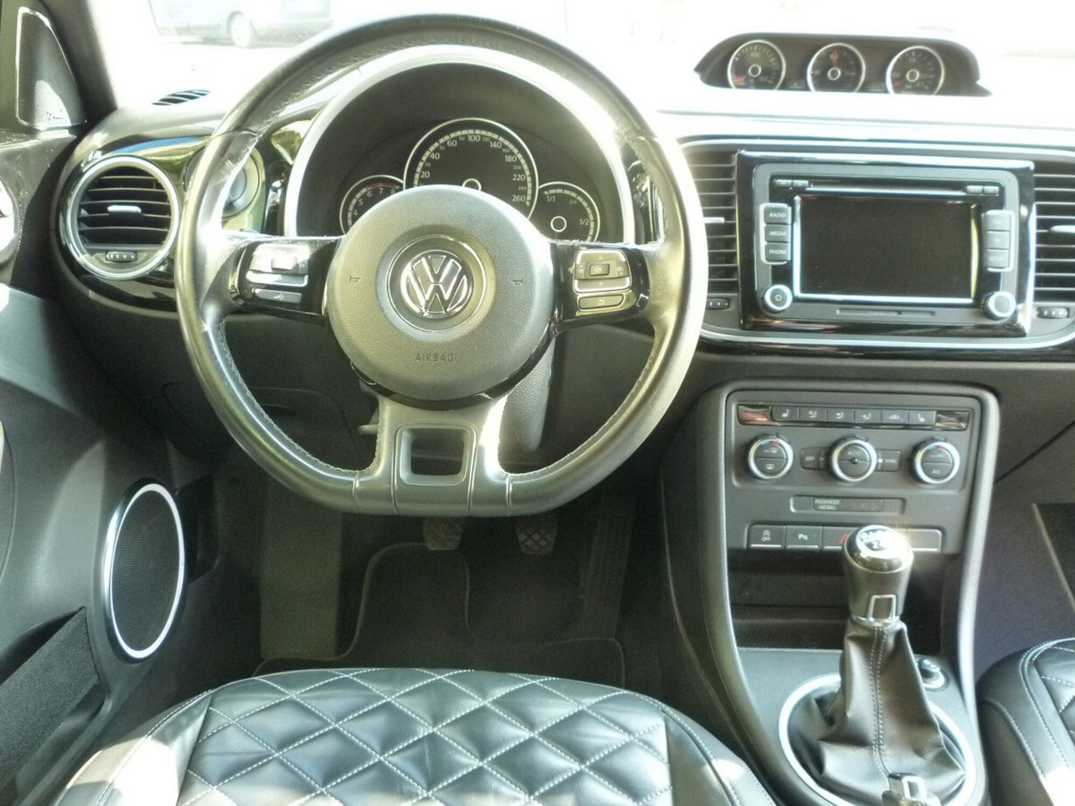 Volkswagen Maggiolino 1.2 TSI Design (6)