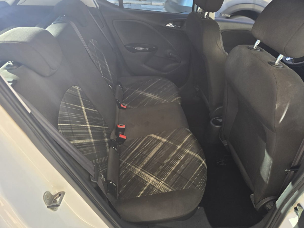 Opel Corsa 1.4 90CV GPL Tech 5 porte b-Color (9)