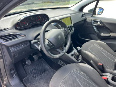 Peugeot 208 82 5 porte Access (14)