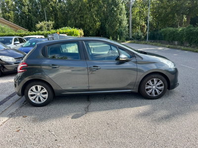 Peugeot 208 82 5 porte Access (3)