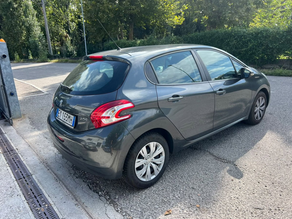 Peugeot 208 82 5 porte Access (4)