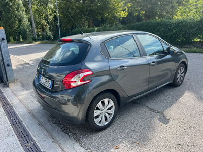Peugeot 208 82 5 porte Access (4)