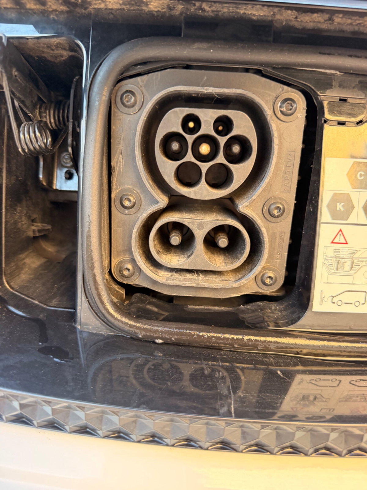 Dacia Spring Comfort Plus Electric 45 (13)