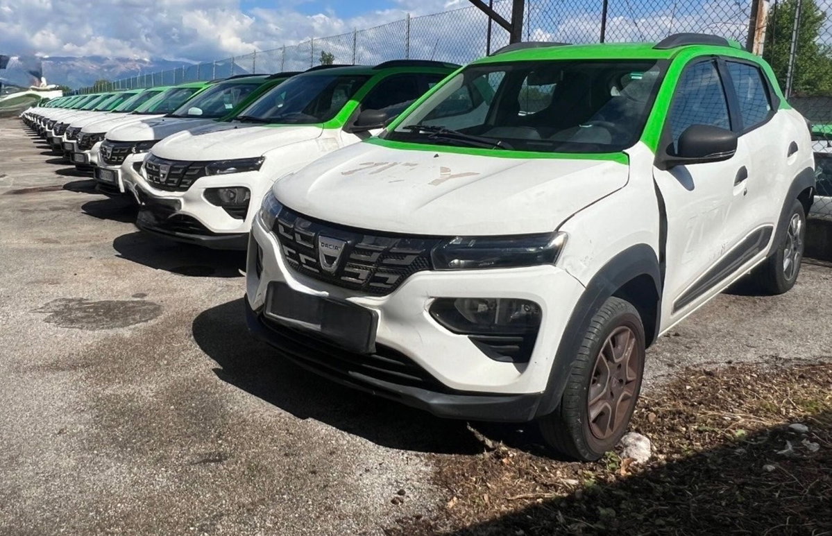 Dacia Spring Comfort Plus Electric 45 (2)