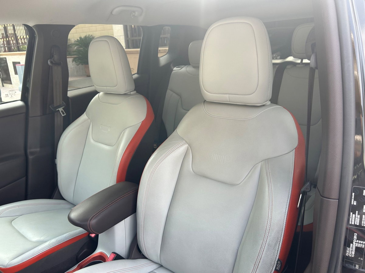 Jeep Renegade 2.0 Mjt 140CV 4WD Active Drive Limited (19)
