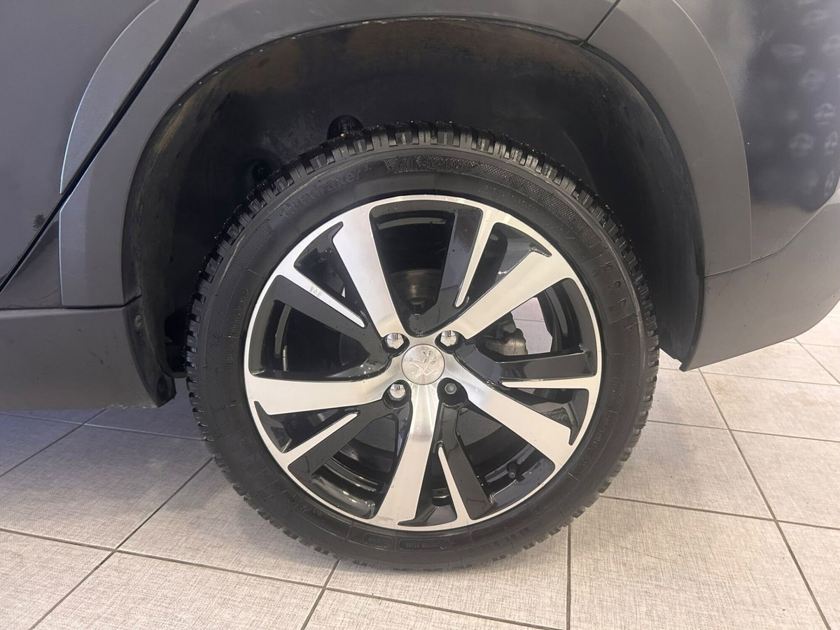 Peugeot 2008 BlueHDi 100 S&S Allure (13)
