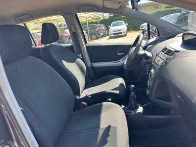 Toyota Yaris 1.0 5 porte (14)