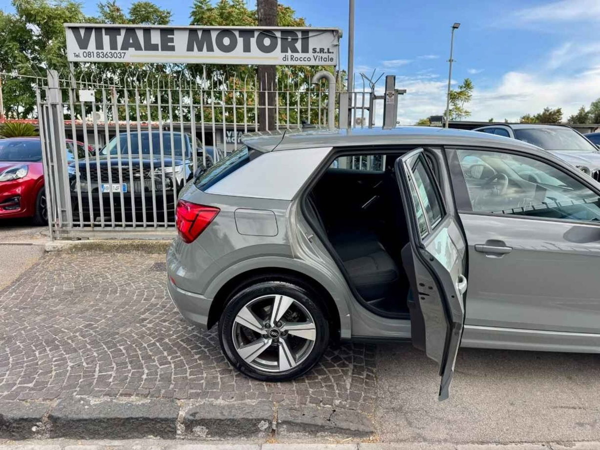 Audi Q2 Q2 30 TDI S tronic (11)