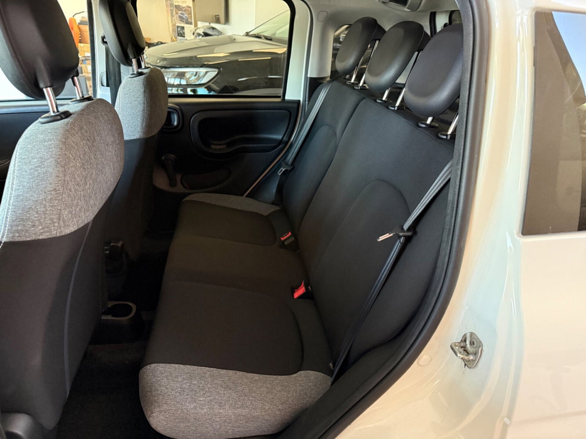 Fiat Panda 1.0 FireFly S&S Hybrid City Life (11)