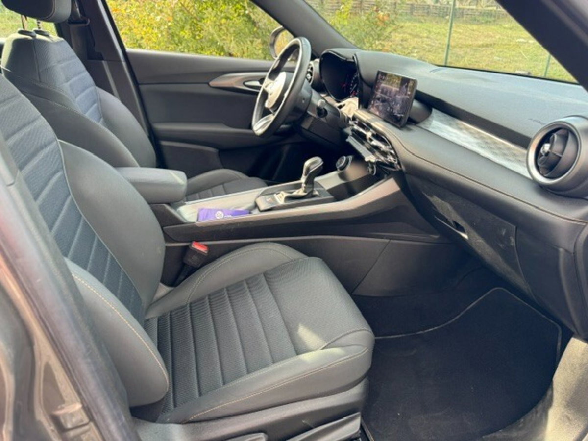 Alfa Romeo Tonale Tonale 1.5 160 CV MHEV TCT7 Ti (9)