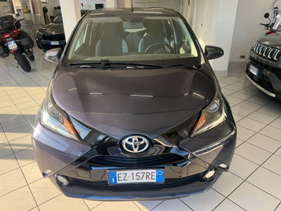 Toyota Aygo 1.0 VVT-i 69 CV 5 porte x-clusiv (2)