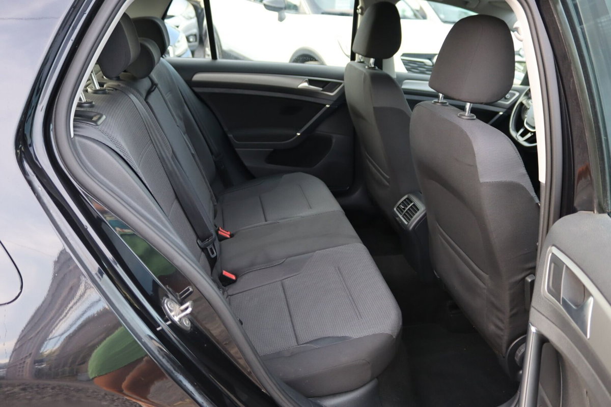 Volkswagen Golf 1.6 TDI 5p. Comfortline BlueMotion Technology (14)
