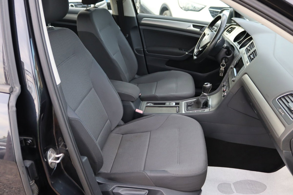 Volkswagen Golf 1.6 TDI 5p. Comfortline BlueMotion Technology (15)