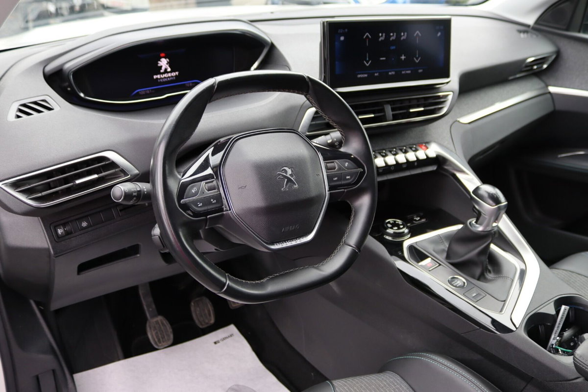 Peugeot 3008 BlueHDi 130 S&S EAT8 Allure Pack (10)