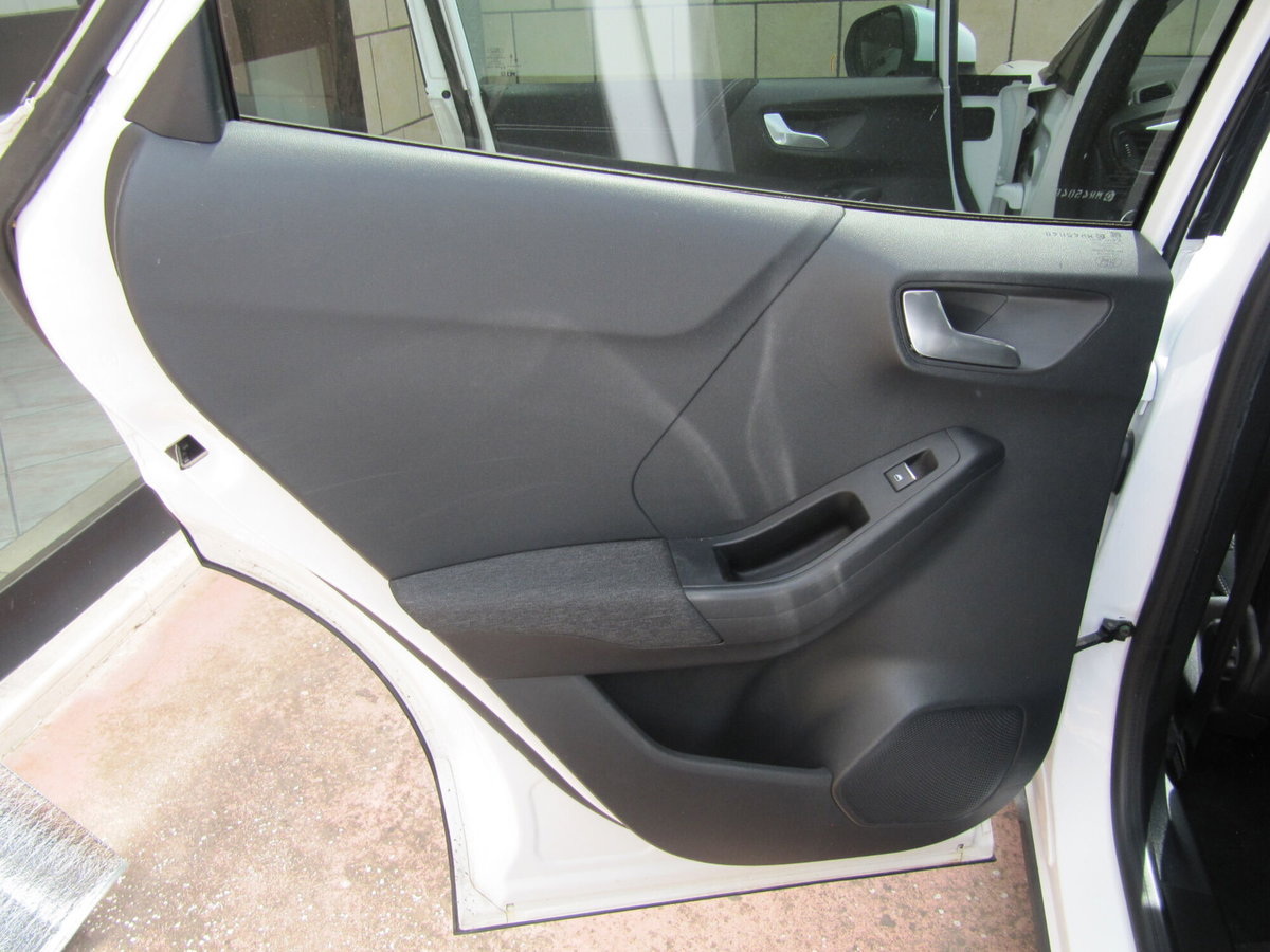 Ford Puma 1.5 EcoBlue 120 CV S&S Titanium (14)