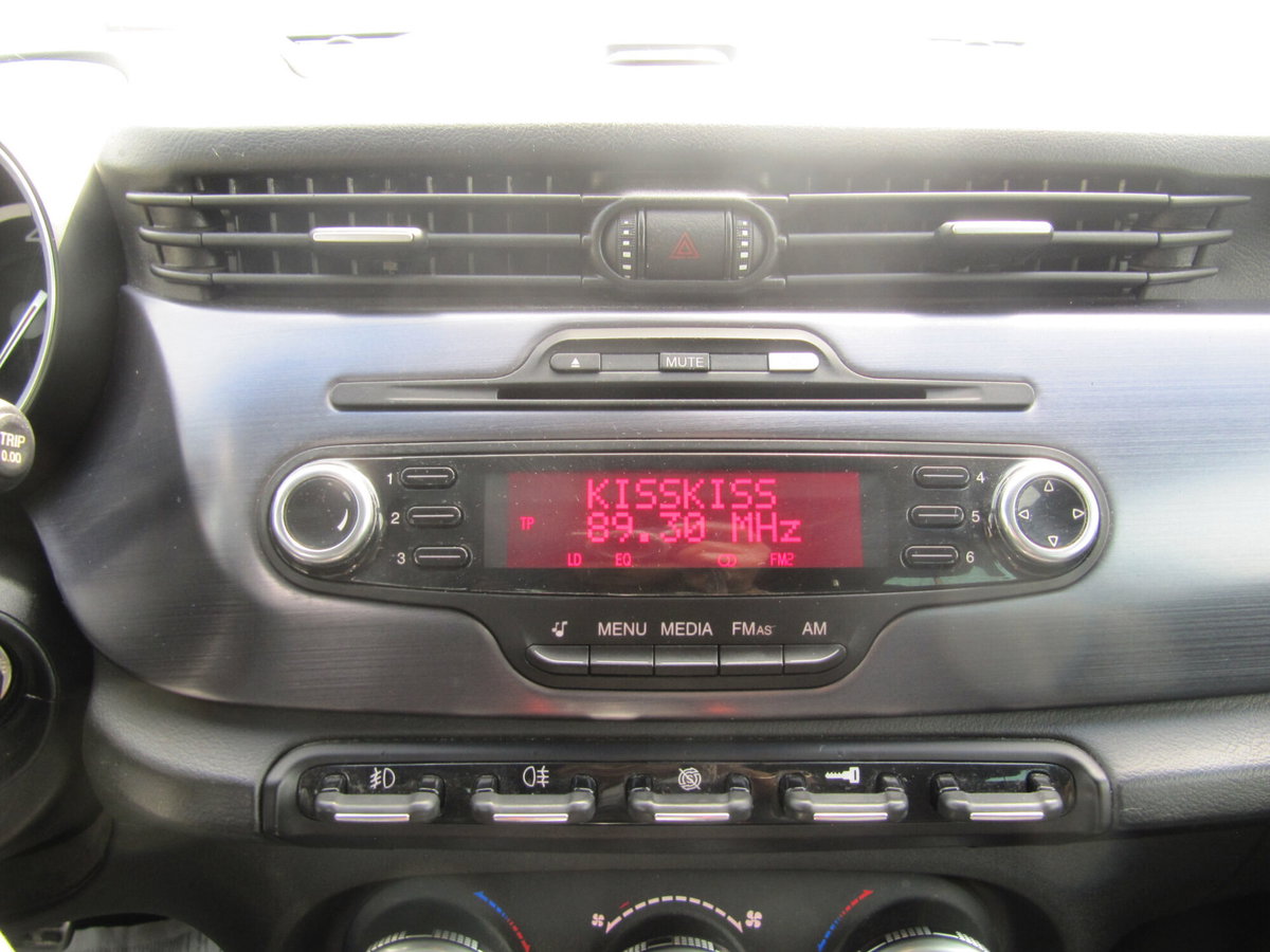 Alfa Romeo Giulietta 1.6 JTDm-2 Exclusive (8)