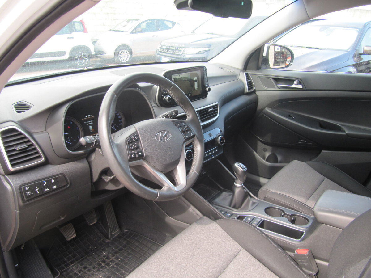 Hyundai Tucson 1.6 CRDi Exellence (14)