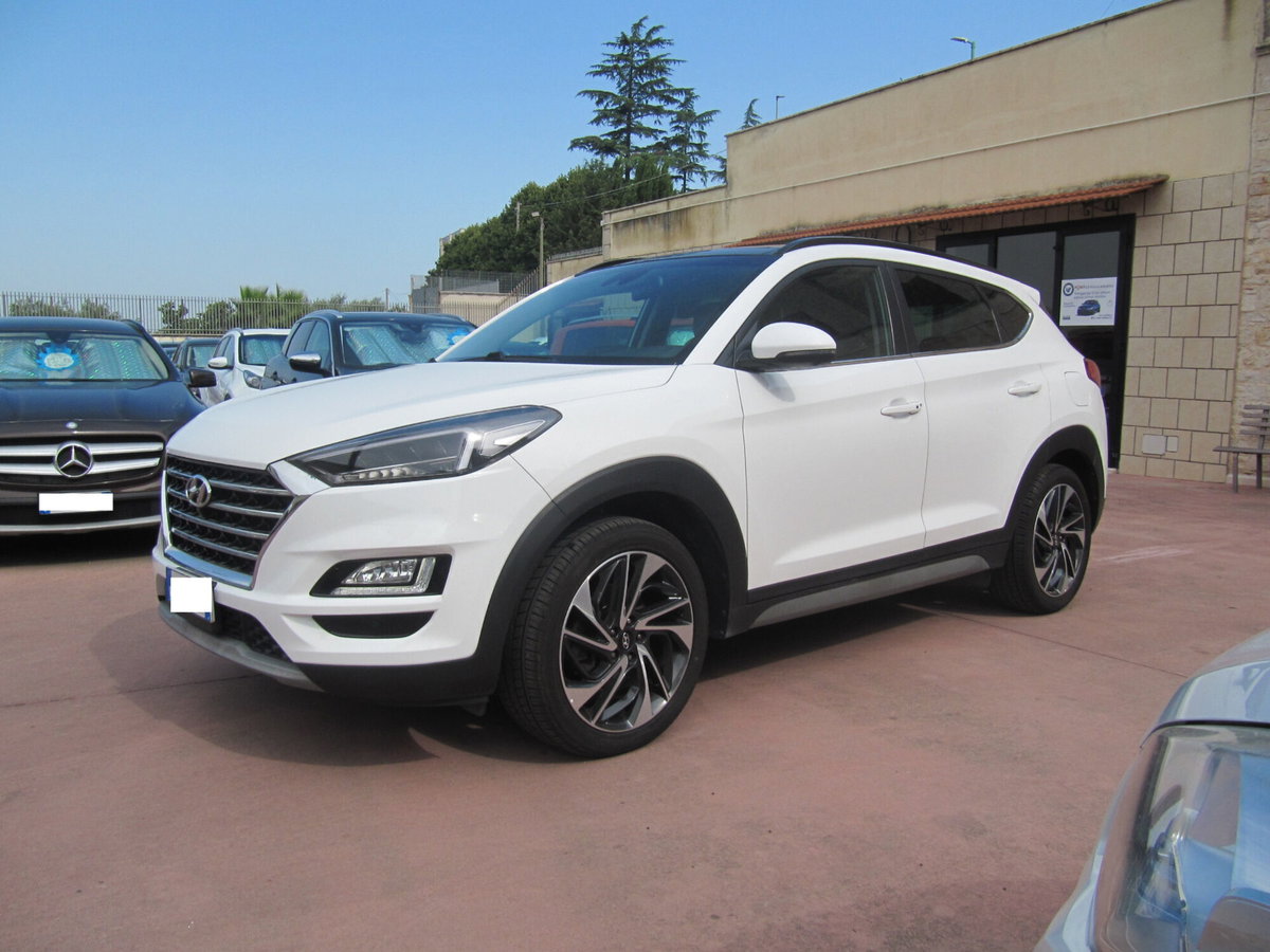 Hyundai Tucson 1.6 CRDi Exellence (2)