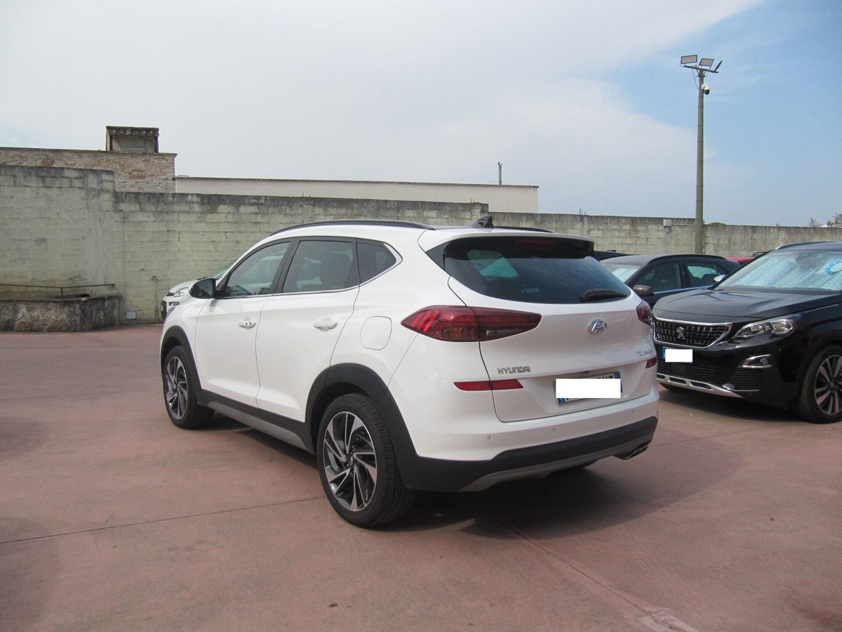 Hyundai Tucson 1.6 CRDi Exellence (5)