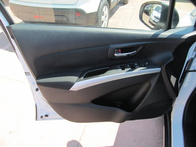 Suzuki S-Cross 1.6 DDiS Style (12)