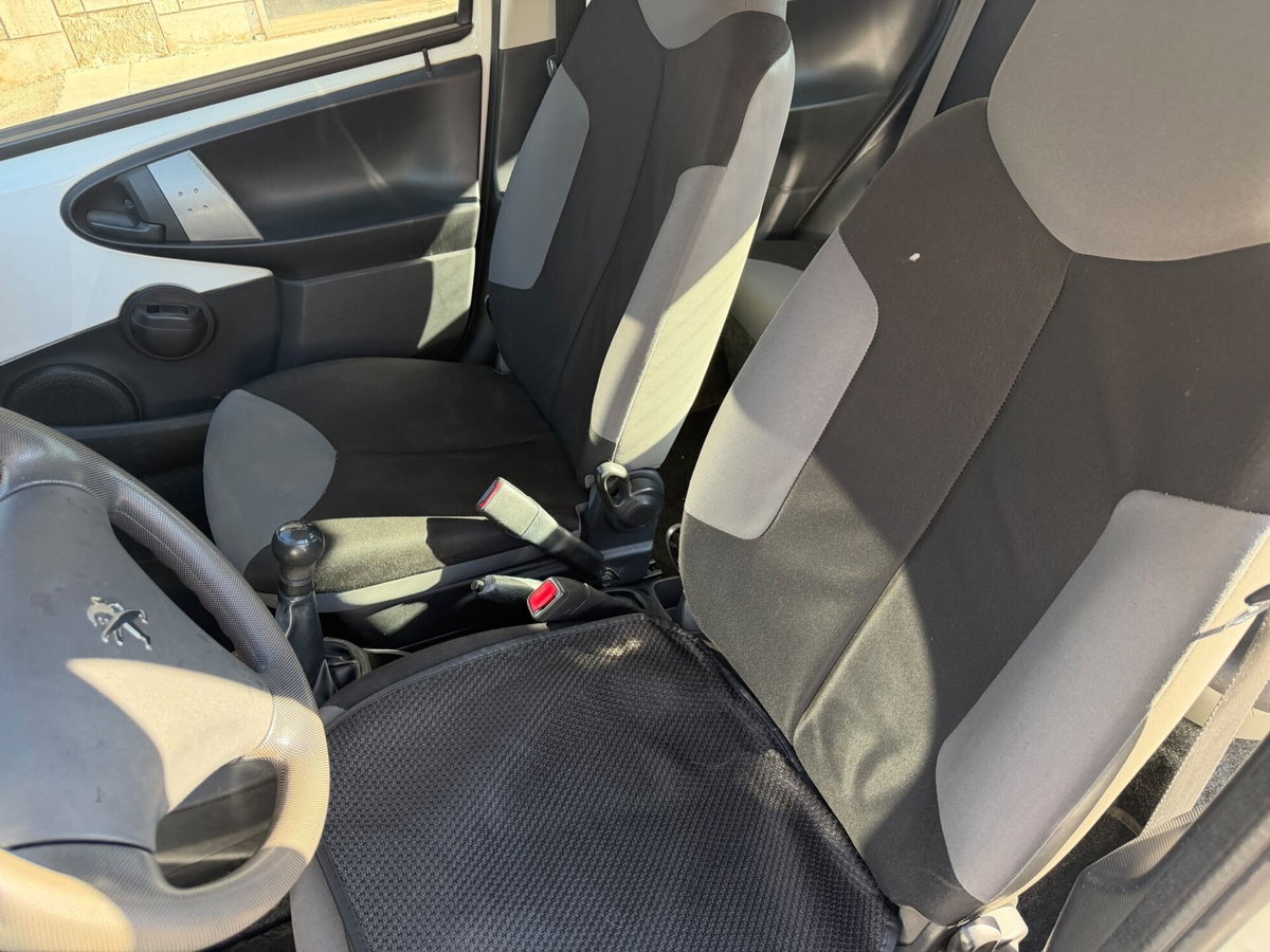 Peugeot 107 68CV 5p. Superga (11)
