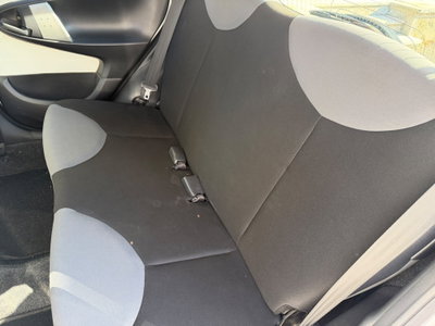 Peugeot 107 68CV 5p. Superga (12)
