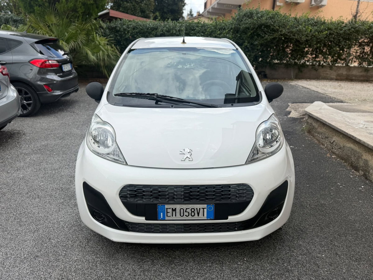 Peugeot 107 68CV 5p. Superga (2)